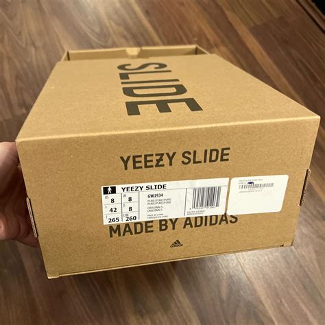 yeezy slides box.